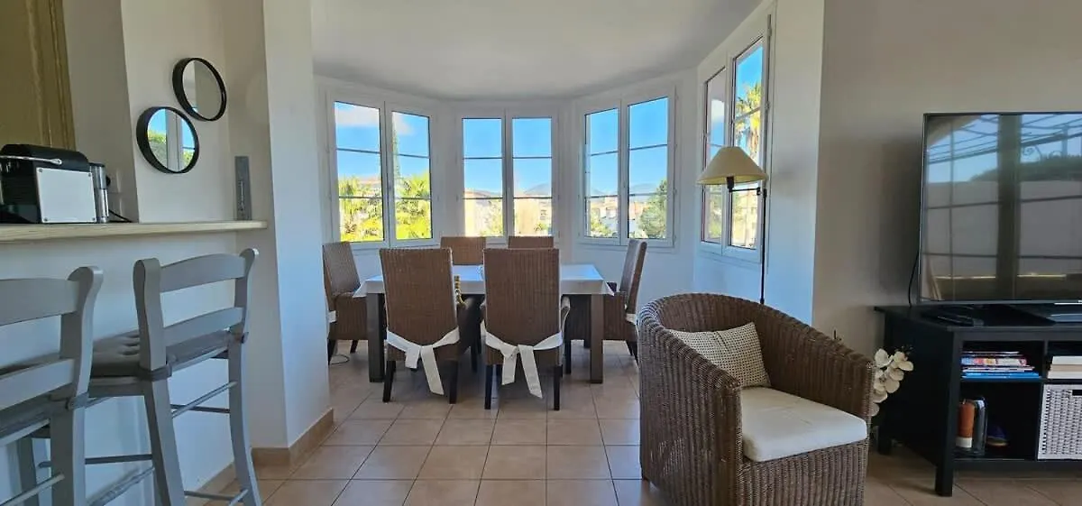 Seabird Appartement Lumineux Port Grimaud Hébergement de vacances